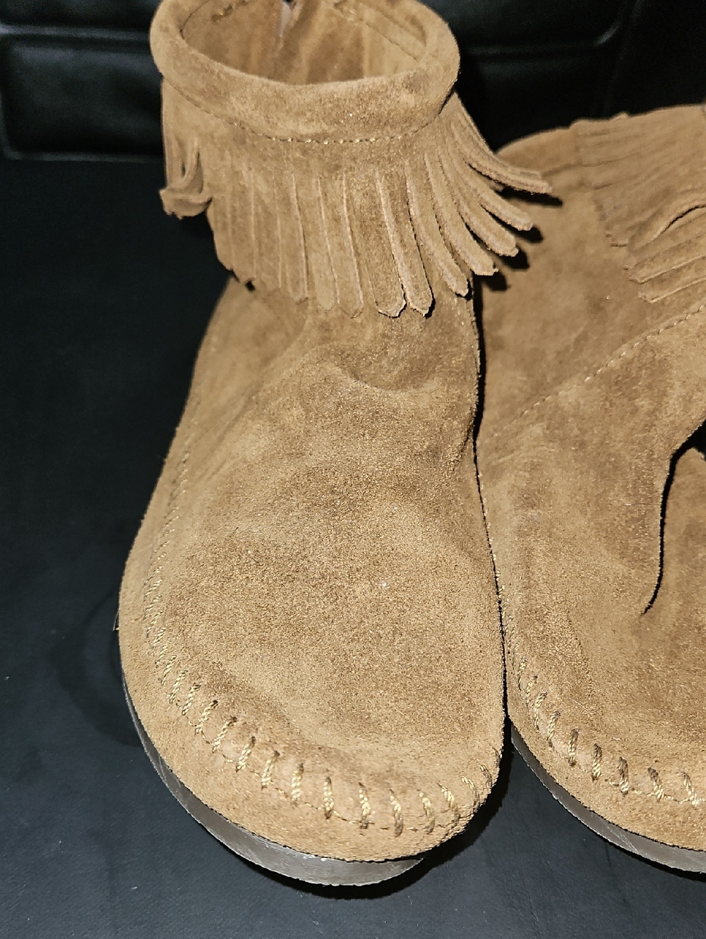 Minnetonka Suede Moccasin Boots in Camel Brown Size 9 - Picture 2 of 10
